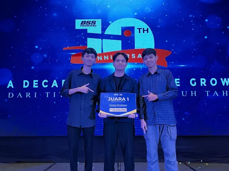 1st Winner OpenTheGate Hackathon 2025 (BSS Parking) Award
